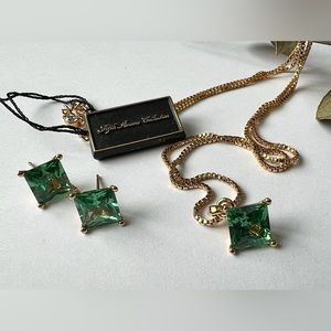 14k Green Zirconia Fifth Avenue Collection Necklace and Earring Set
